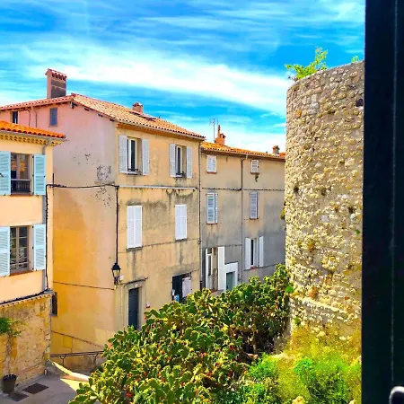 Apartment Bel Dans Les Remparts A 50 M De La *