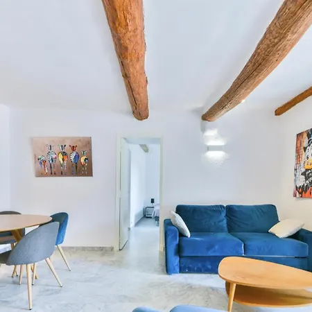 Apartment Bel Dans Les Remparts A 50 M De La Antibes