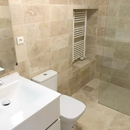 Bel Dans Les Remparts A 50 M De La Apartament Antibes