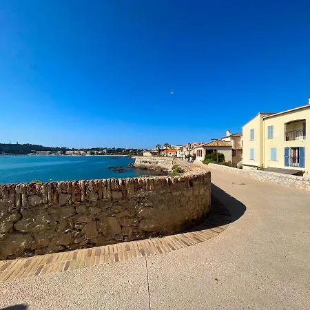 Bel Dans Les Remparts A 50 M De La *
