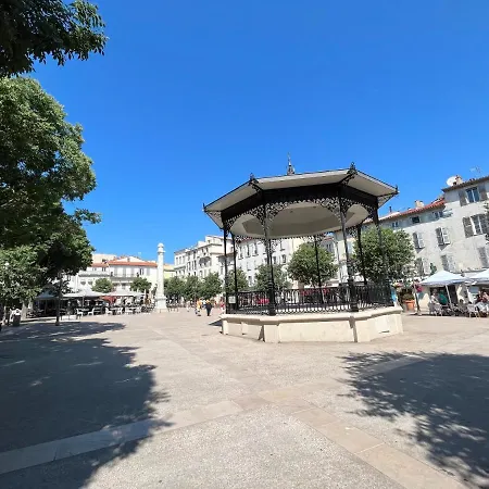 Bel Dans Les Remparts A 50 M De La Apartment Antibes